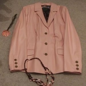 LOVELY 100% LEATHER BLUSH COLOR JACKET SIZE 1X